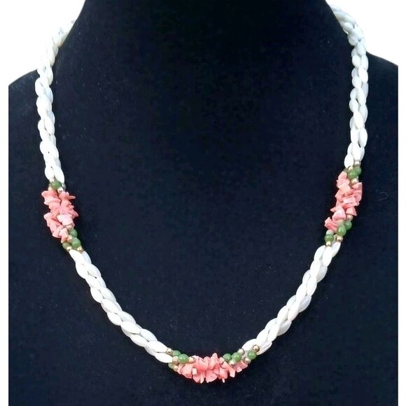 VTG Mother of Pearl Angel Skin Pink Coral Jade Triple Strand Twist 22" Necklace - Picture 2 of 4